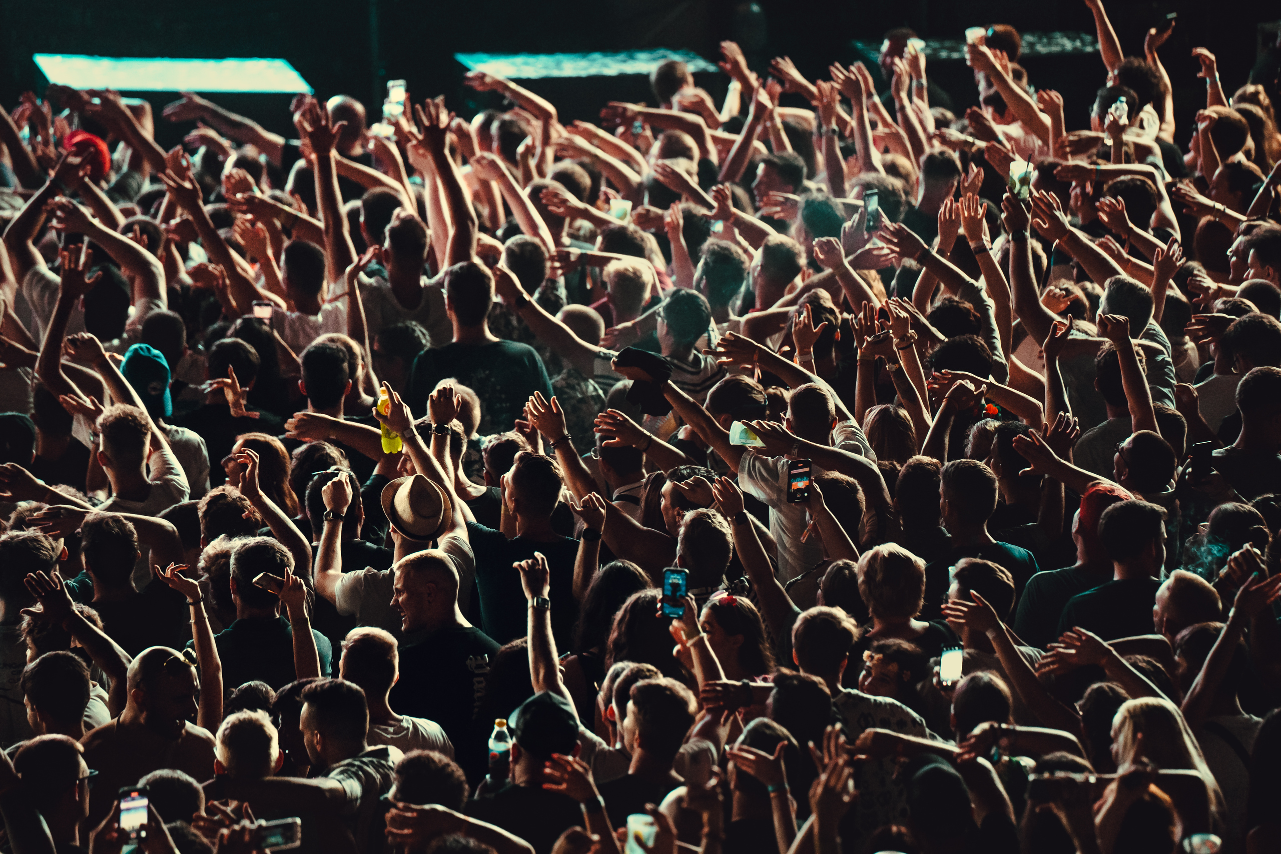 Vélemény: a magyar könnyűzene és hagyományok – híd a múlt és a jelen között