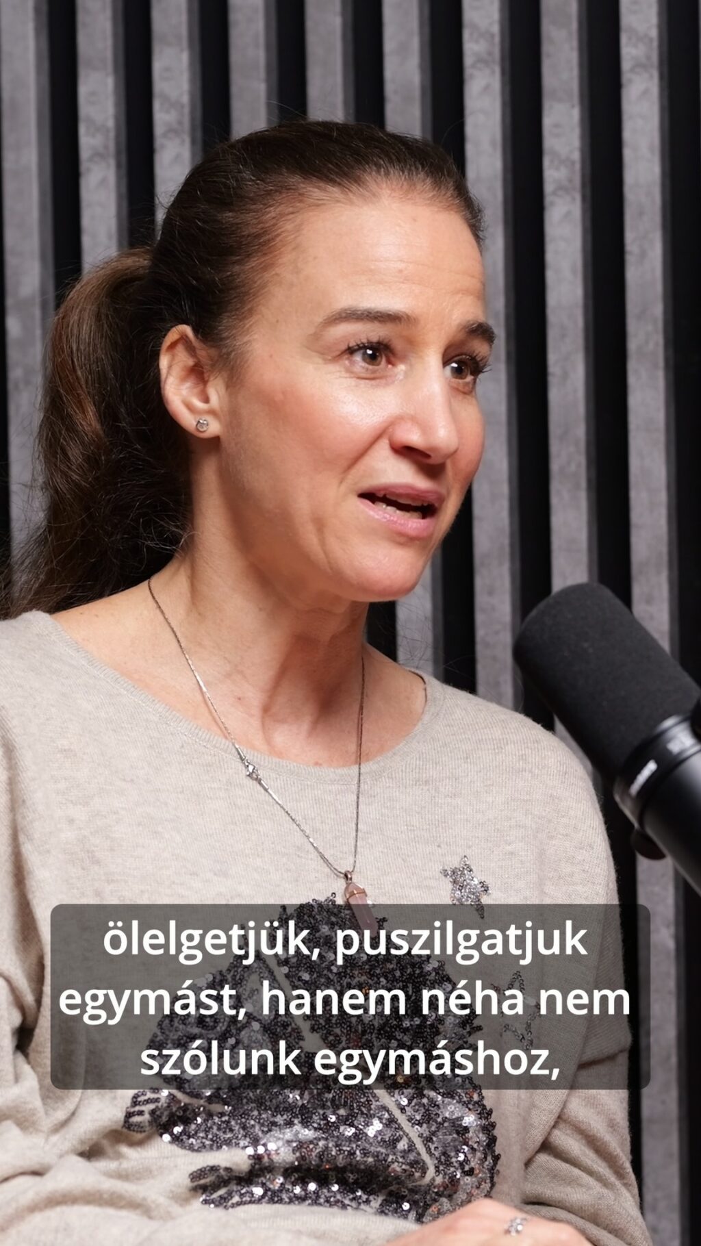 Instagram post from kultplusz.hu. This post is in position 19.