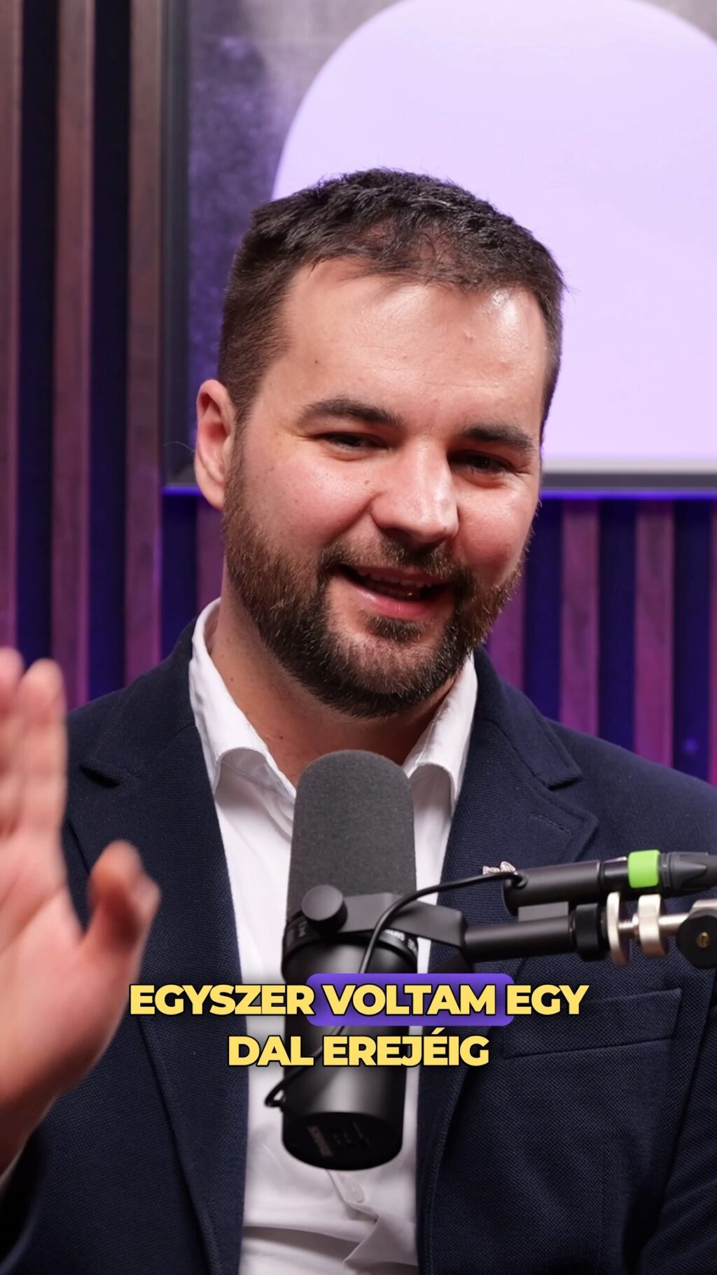 Instagram post from kultplusz.hu. This post is in position 6.