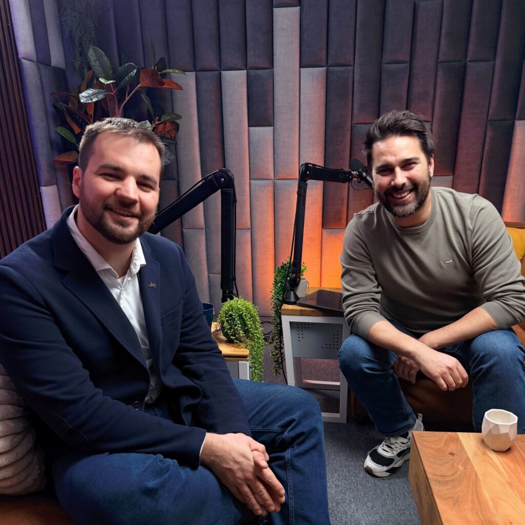 Instagram post from kultplusz.hu. This post is in position 15.